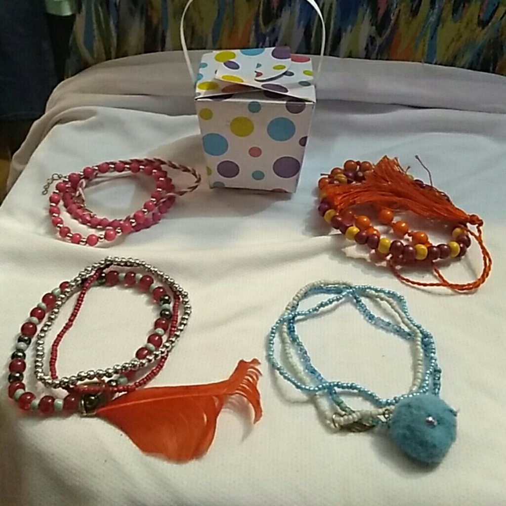 Lot of 4 sets of bracelets